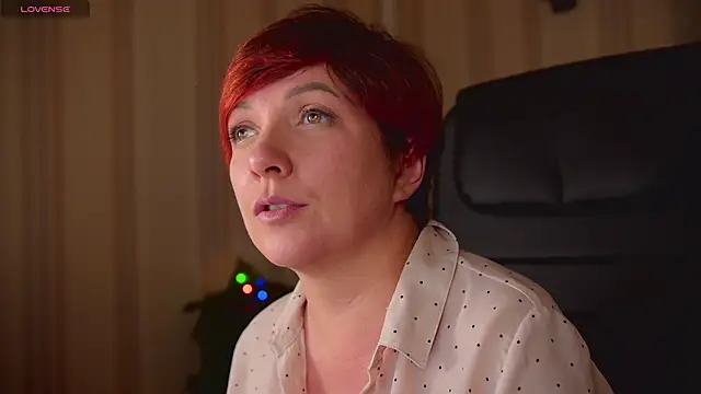 Snapshot of Katherine_Fox chatting on February 13, 2025, 8:45 pm Katherine Fox online show from February 13, 2025, 8:45 pm