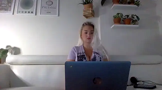 badblondebunny online show from March 20, 2025, 11:56 pm