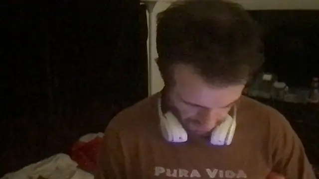 Snapshot of SpunCandy chatting on September 15, 2025, 1:39 am SpunCandy online show from September 15, 2025, 1:39 am