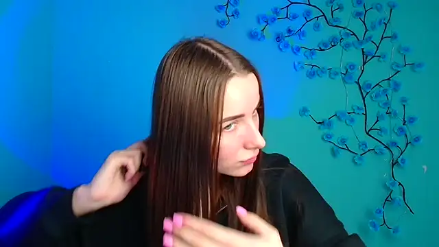 Eva Janee online show from March 4, 2026, 6:43 am