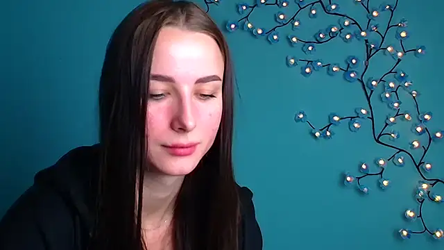 Eva Janee online show from October 23, 2025, 5:39 am