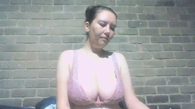 EksJouneMwah online show from November 7, 2025, 7:24 am