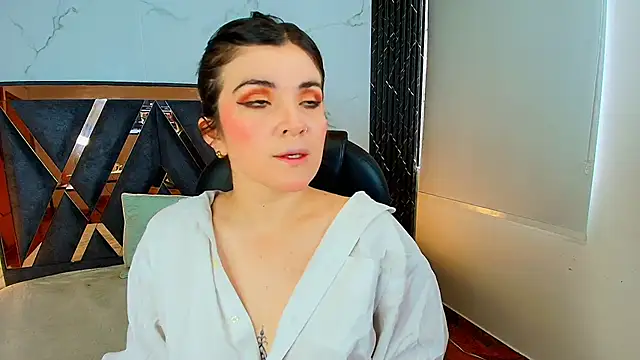 Snapshot of Amara_vega chatting on October 28, 2025, 12:26 pm Amara vega online show from October 28, 2025, 12:26 pm