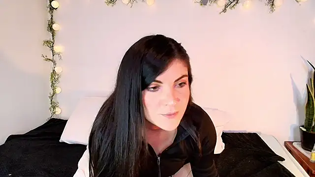 Amara vega online show from May 25, 2026, 3:00 pm