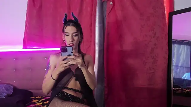 Snapshot of khandyzBlum chatting on September 21, 2025, 6:24 pm khandyzBlum online show from September 21, 2025, 6:24 pm