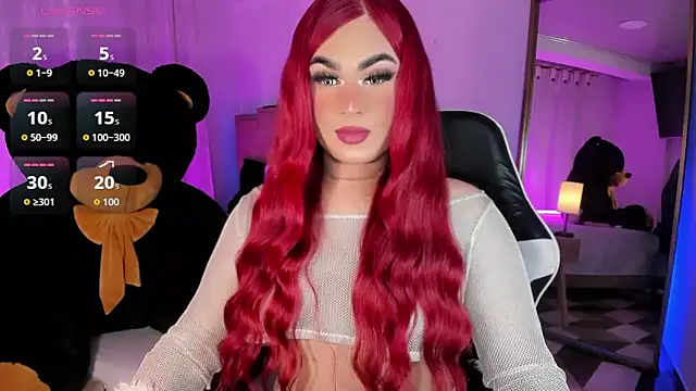 Snapshot of alexia_mattel chatting on December 13, 2025, 8:15 pm alexia mattel online show from December 13, 2025, 8:15 pm