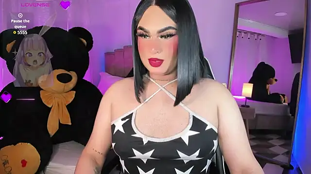 Snapshot of alexia_mattel chatting on November 6, 2025, 8:24 pm alexia mattel online show from November 6, 2025, 8:24 pm