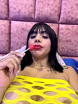 Tamyjenkins1 online show from November 14, 2025, 5:44 am