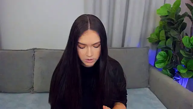 Snapshot of sexyangeloux chatting on May 10, 2026, 8:00 pm sexyangeloux online show from May 10, 2026, 8:00 pm