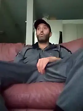 longthicknslick online show from February 2, 2025, 9:45 pm