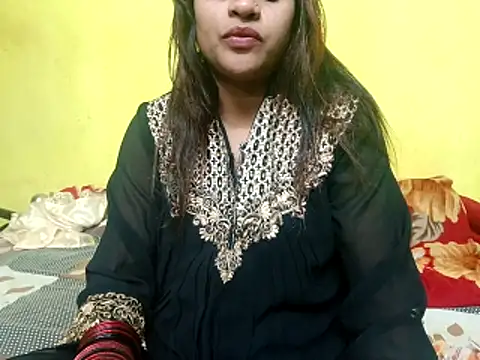 Sexyranibhabhi online show from December 17, 2025, 2:33 pm