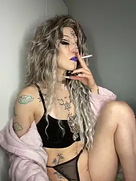 MoonAgnes online show from February 25, 2026, 7:14 pm