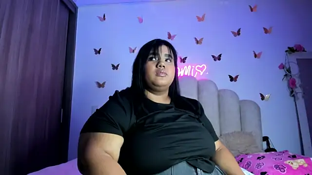 Snapshot of NaomiAsha chatting on November 29, 2025, 12:44 am NaomiAsha online show from November 29, 2025, 12:44 am