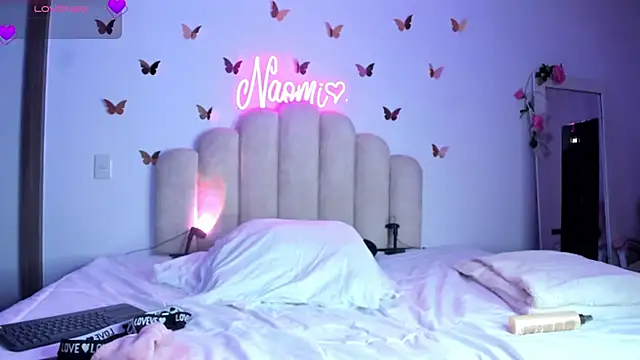 Snapshot of NaomiAsha chatting on November 25, 2025, 11:16 pm NaomiAsha online show from November 25, 2025, 11:16 pm