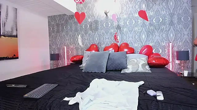 Snapshot of NaomiAsha chatting on February 13, 2026, 4:01 am NaomiAsha online show from February 13, 2026, 4:01 am