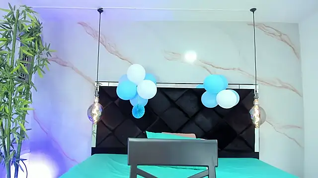 Snapshot of AngelaaCute_ chatting on September 25, 2025, 12:22 pm AngelaaCute online show from September 25, 2025, 12:22 pm