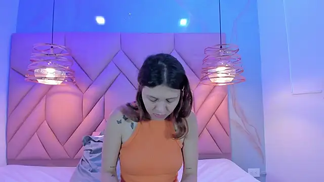 Snapshot of AngelaaCute_ chatting on March 12, 2025, 12:26 pm AngelaaCute online show from March 12, 2025, 12:26 pm