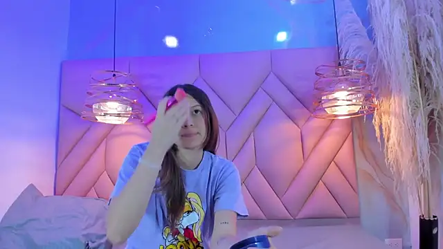 Snapshot of AngelaaCute_ chatting on March 4, 2025, 12:12 pm AngelaaCute online show from March 4, 2025, 12:12 pm