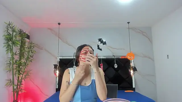 Snapshot of AngelaaCute_ chatting on October 27, 2025, 12:39 pm AngelaaCute online show from October 27, 2025, 12:39 pm