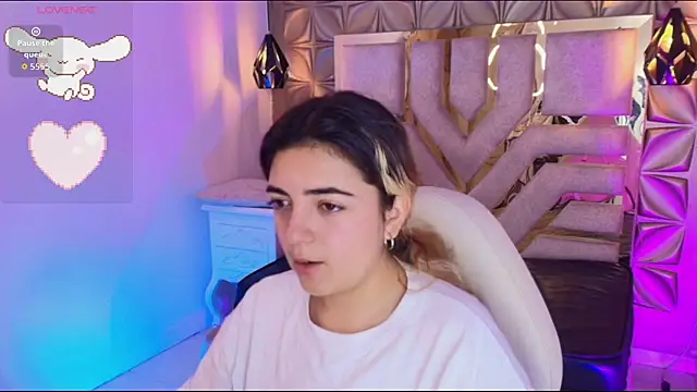 meraki fraise online show from November 5, 2025, 7:39 pm