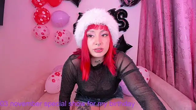 annika taylor online show from November 4, 2025, 1:42 am