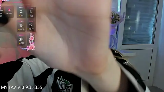 shy melony online show from April 15, 2026, 3:05 pm