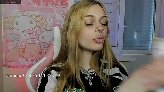 Snapshot of shy_melony chatting on May 11, 2026, 7:21 am shy melony online show from May 11, 2026, 7:21 am