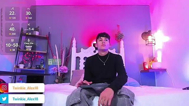 Twinkie-Alex18 online show from March 3, 2025, 9:26 pm