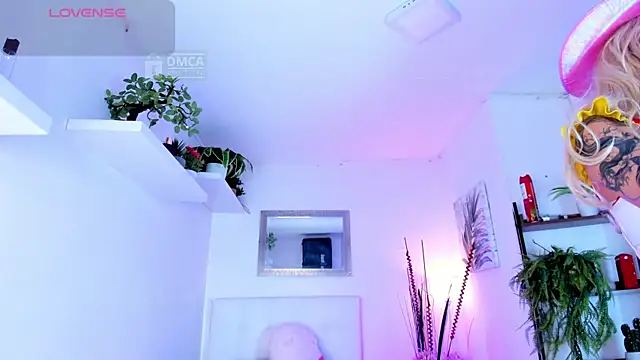 Snapshot of Palmer-Foster chatting on February 27, 2026, 9:03 pm Palmer-Foster online show from February 27, 2026, 9:03 pm