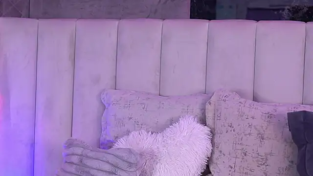 RaisaKali online show from October 12, 2025, 4:08 pm