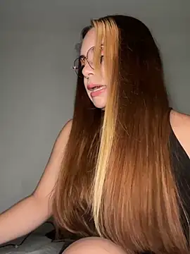 Snapshot of NatyOlson chatting on October 24, 2025, 3:38 am NatyOlson online show from October 24, 2025, 3:38 am