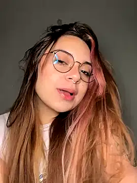 Snapshot of NatyOlson chatting on September 12, 2025, 6:57 am NatyOlson online show from September 12, 2025, 6:57 am