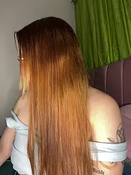 Snapshot of NatyOlson chatting on December 17, 2024, 4:56 am NatyOlson online show from December 17, 2024, 4:56 am