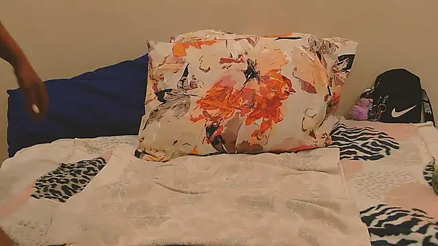 Snapshot of daddyzgal chatting on January 6, 2026, 6:34 pm daddyzgal online show from January 6, 2026, 6:34 pm