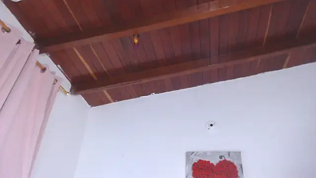 Amara Red online show from November 28, 2025, 11:32 am