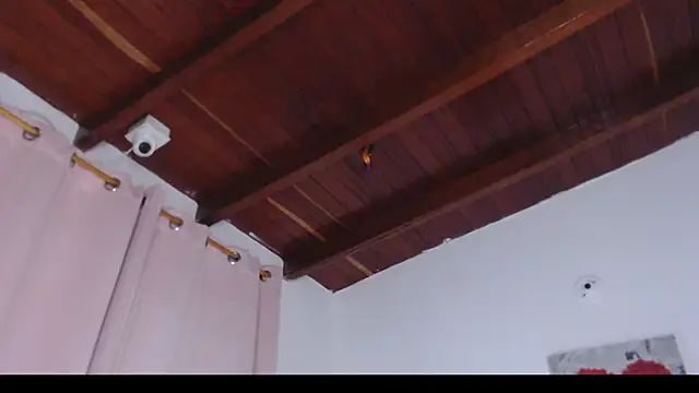 Amara Red online show from April 8, 2026, 11:22 am