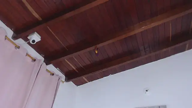 Amara Red online show from October 23, 2025, 11:20 am