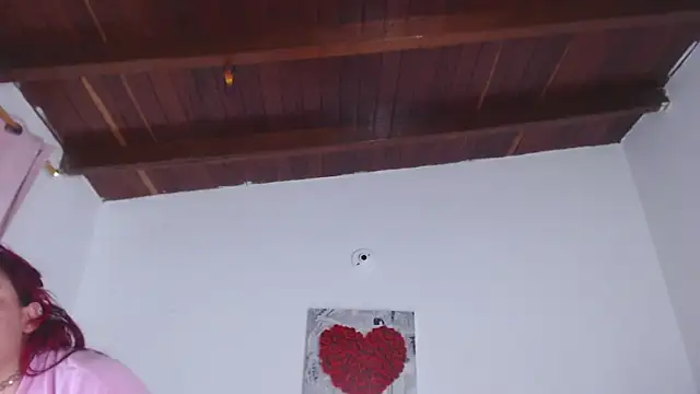 Amara Red online show from October 17, 2025, 2:48 am