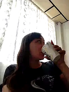 Snapshot of natalie_cowens chatting on October 7, 2025, 9:05 pm natalie cowens online show from October 7, 2025, 9:05 pm