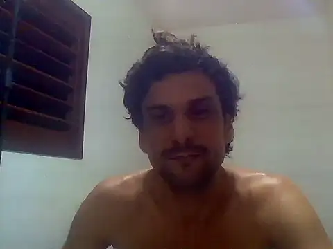 couplemilk online show from December 18, 2024, 11:40 pm