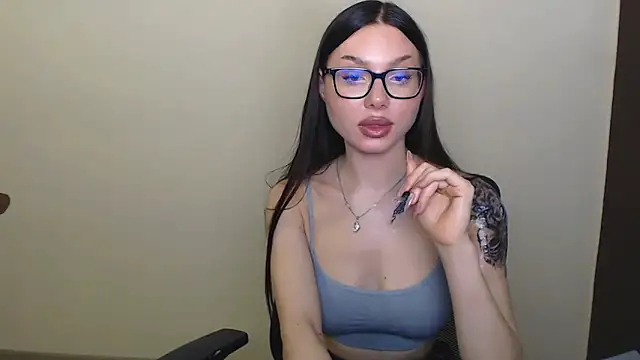 Snapshot of Cutesweetheart chatting on February 4, 2025, 3:47 pm Cutesweetheart online show from February 4, 2025, 3:47 pm