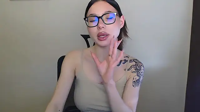 Snapshot of Cutesweetheart chatting on February 18, 2025, 11:33 am Cutesweetheart online show from February 18, 2025, 11:33 am