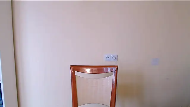 Cutesweetheart online show from April 13, 2026, 9:35 am