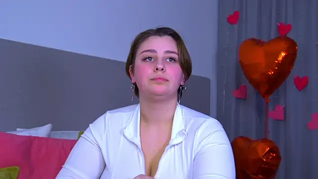 Snapshot of MaryMurray chatting on February 19, 2025, 7:05 pm MaryMurray online show from February 19, 2025, 7:05 pm