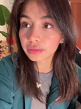 Adriennesexxx online show from November 22, 2025, 9:02 pm