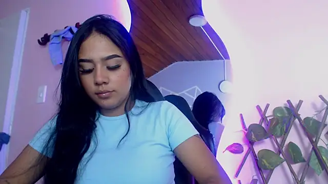 Snapshot of Shaarongp chatting on March 21, 2025, 10:39 pm Shaarongp online show from March 21, 2025, 10:39 pm