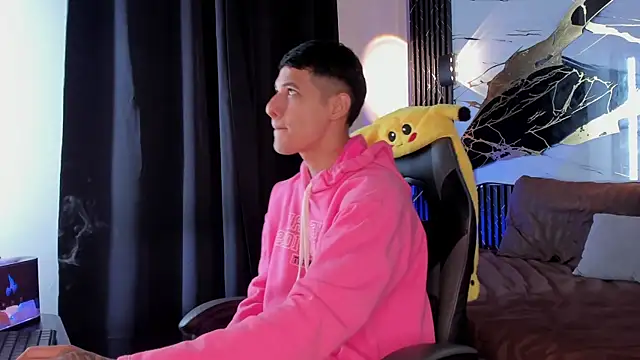 Snapshot of kyle_smithxx chatting on December 15, 2025, 5:02 am kyle smithxx online show from December 15, 2025, 5:02 am