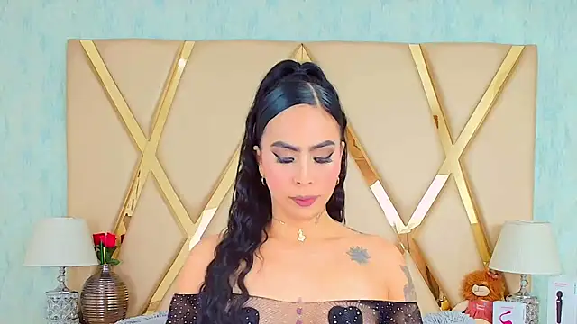 GiahDaniels online show from February 26, 2025, 8:47 pm