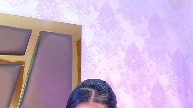 GiahDaniels online show from March 31, 2026, 1:29 am