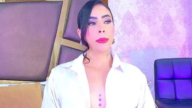 GiahDaniels online show from April 8, 2026, 1:18 am